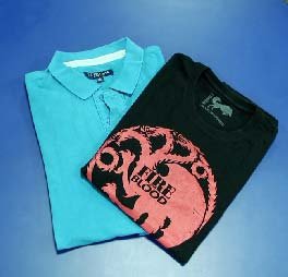 DIY: Fold your T-shirt in just 2 seconds!